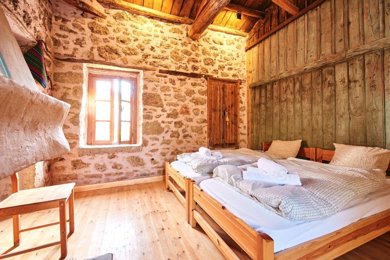 Elisson Hostel Krioneri  Luaran gambar